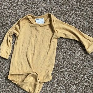 Long sleeve newborn bodysuit
